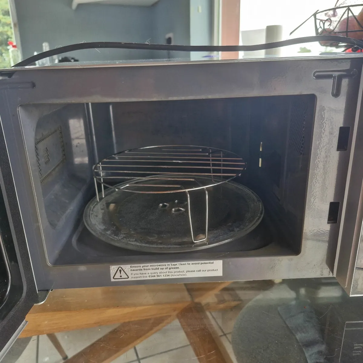 K20GS21 Microwave with Grill - Silver - Image 2
