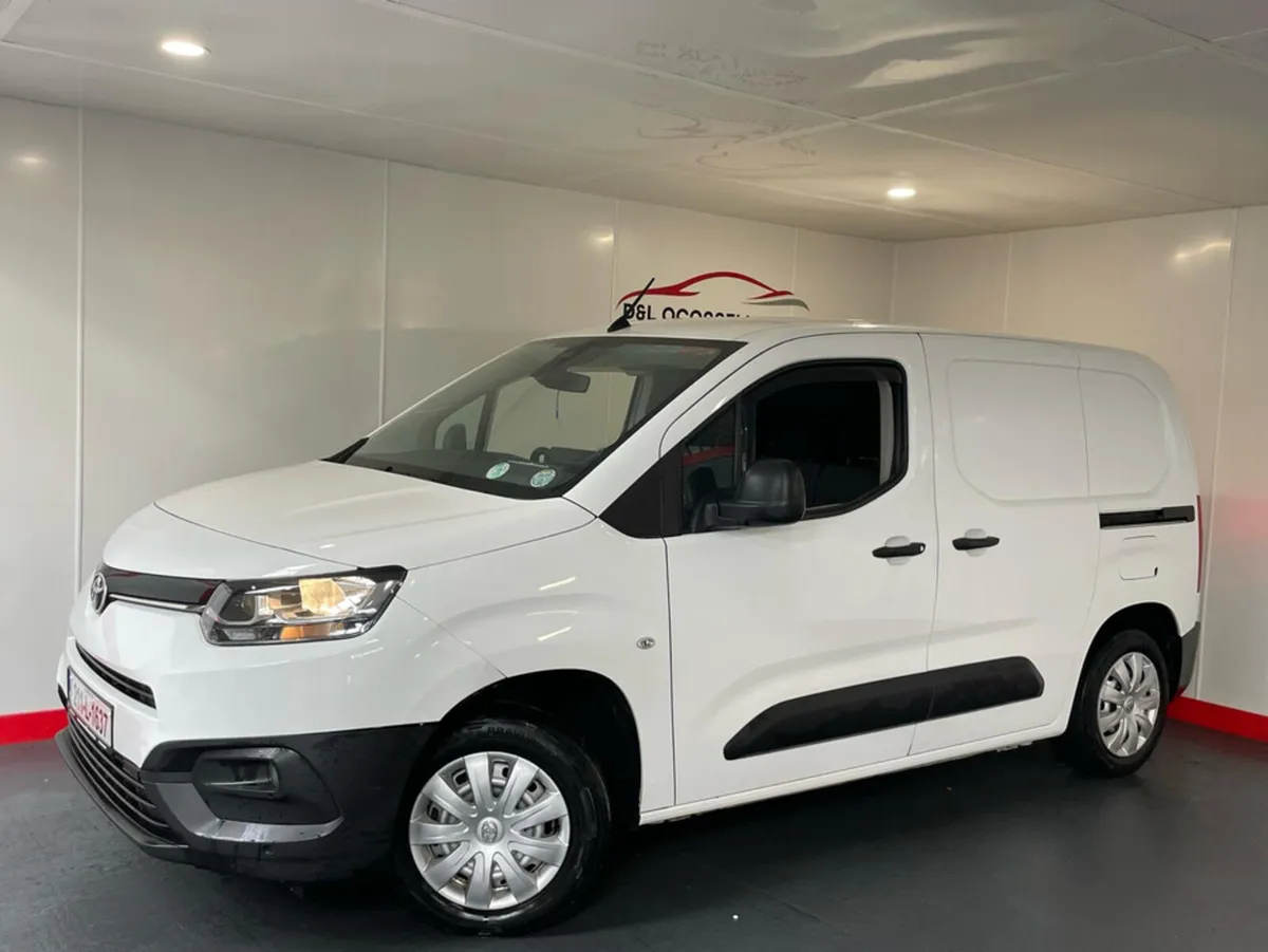 Toyota Proace CITY P 1.5 75HP GX SW SWB 3DR - Image 2