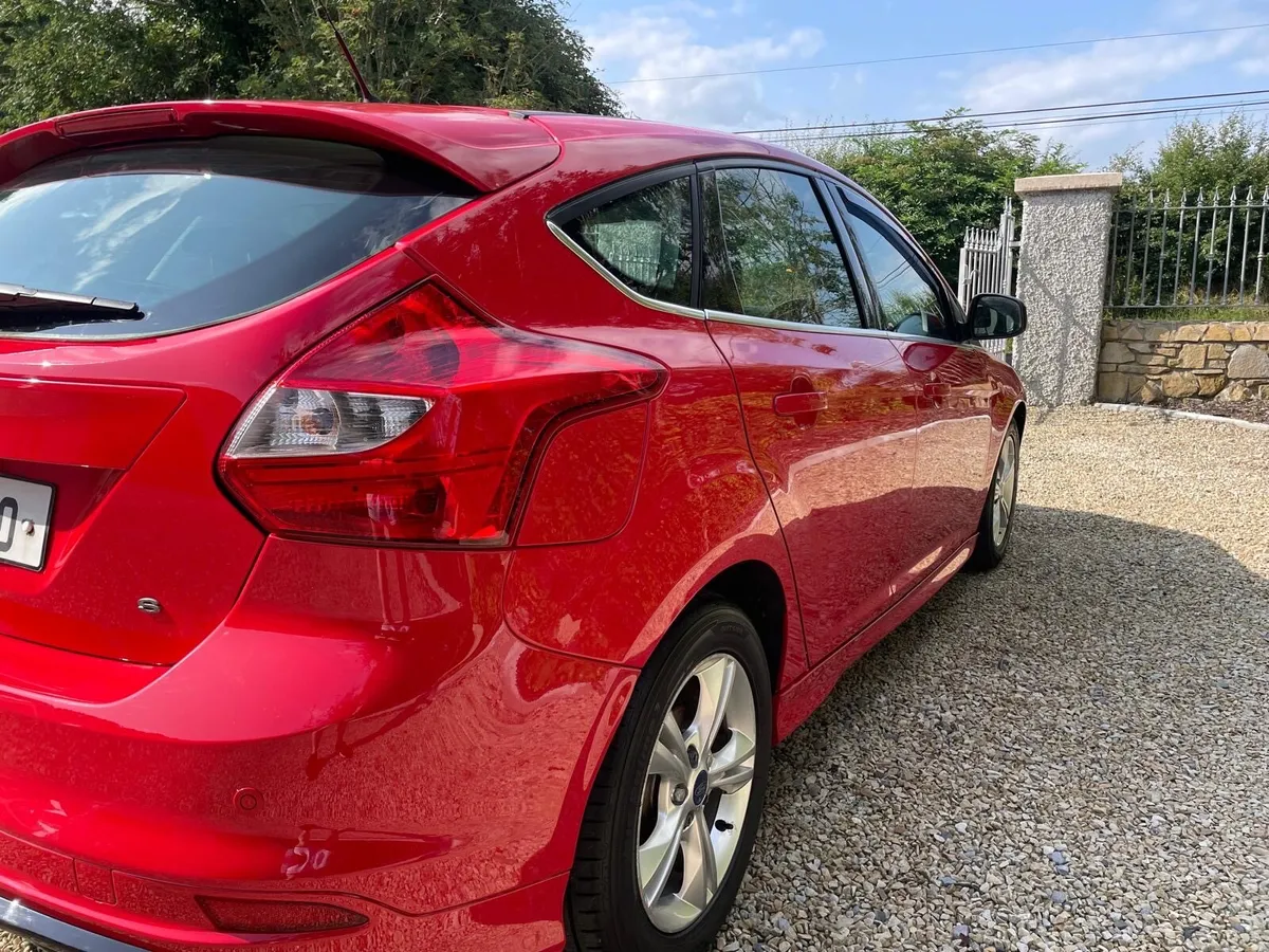 Ford focus 2011 Zetec s NCT AND TAX - Image 3