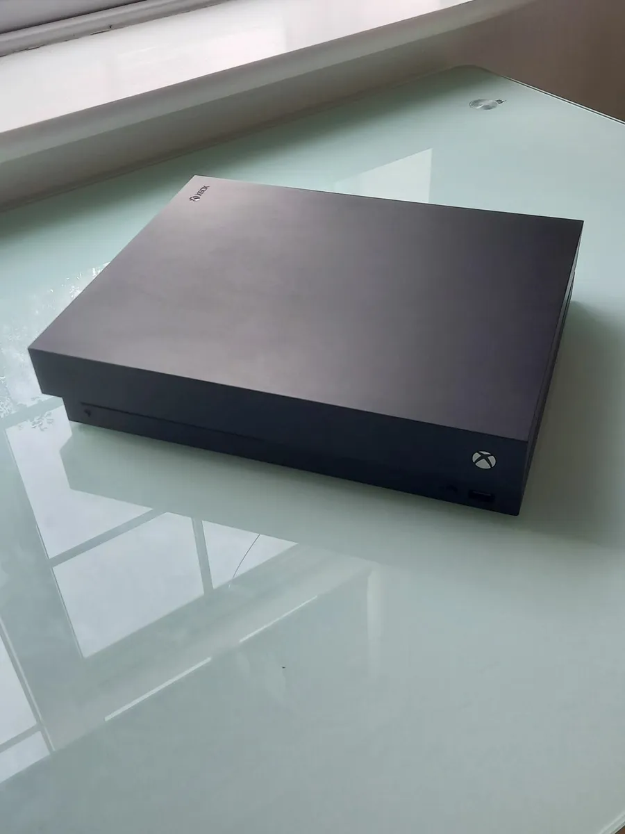 Xbox one  X console - Image 1