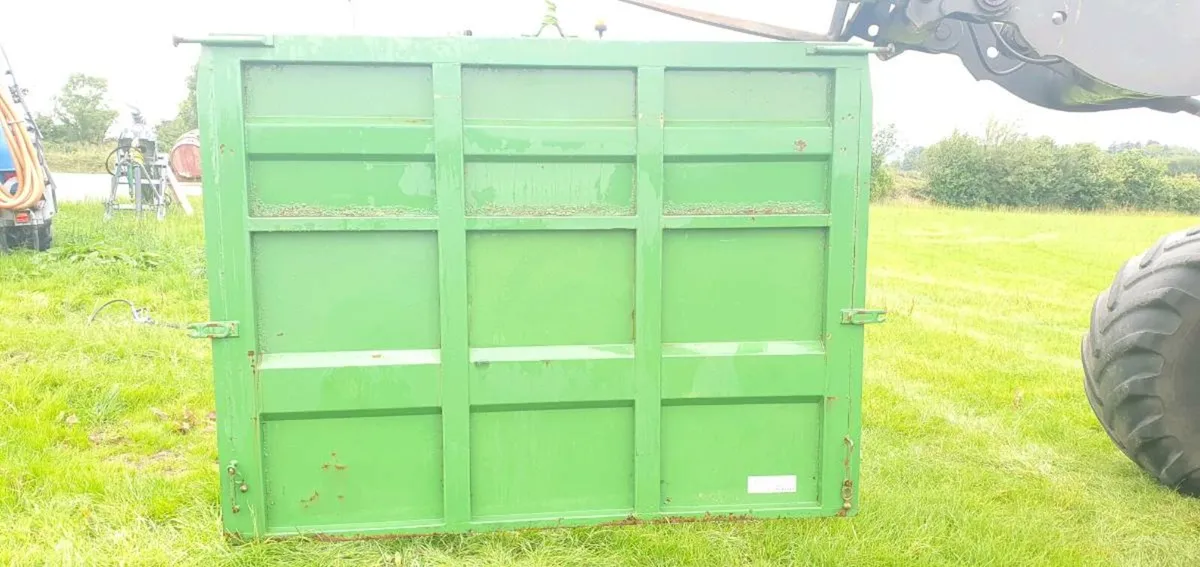 Brand new grain door - Image 1