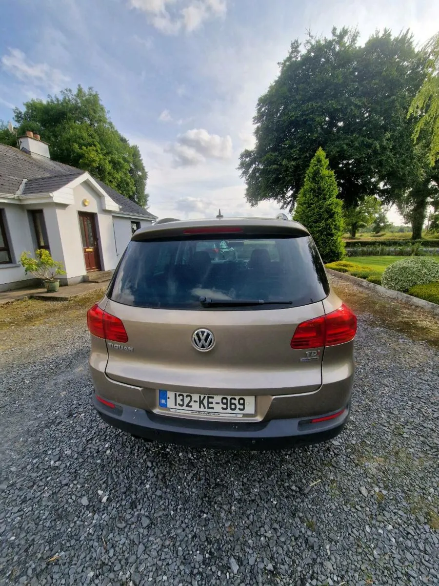 2013 Volkswagen Tiguan - Image 4