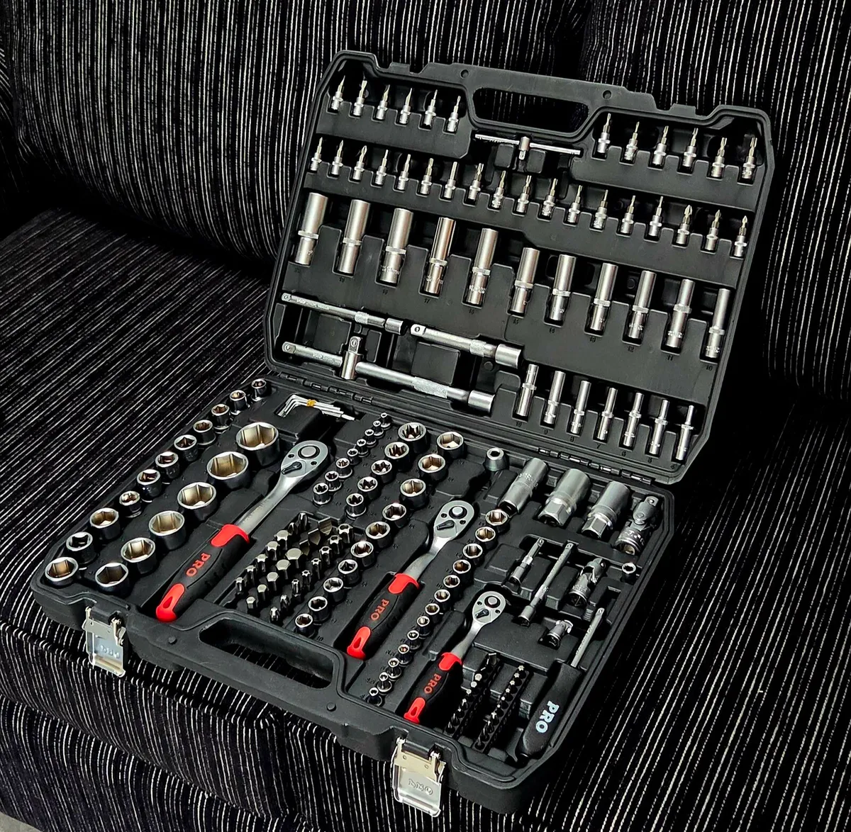 BIG BIG BIG SET OF socket brand new - Image 1