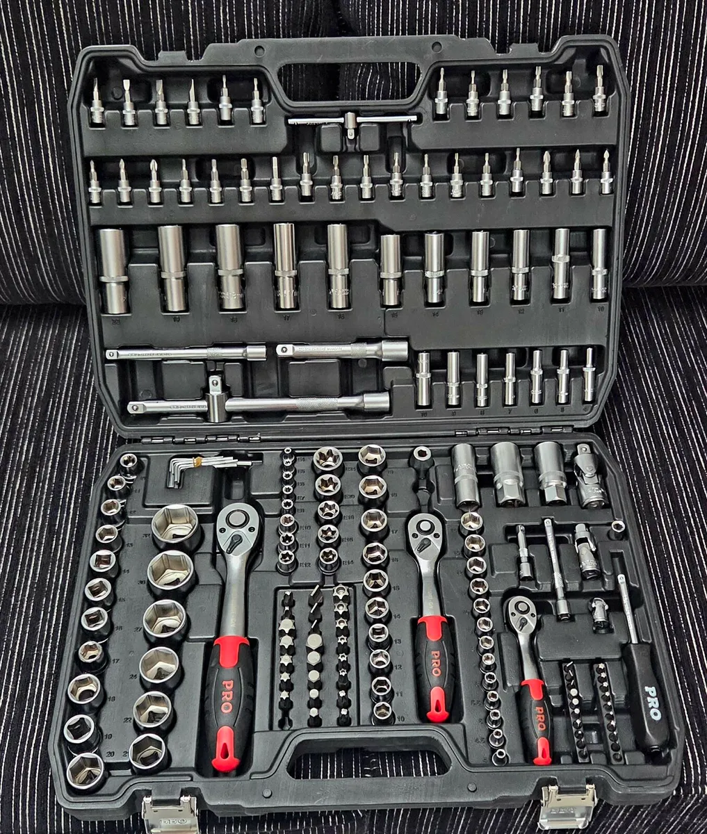 BIG BIG BIG SET OF socket brand new - Image 4