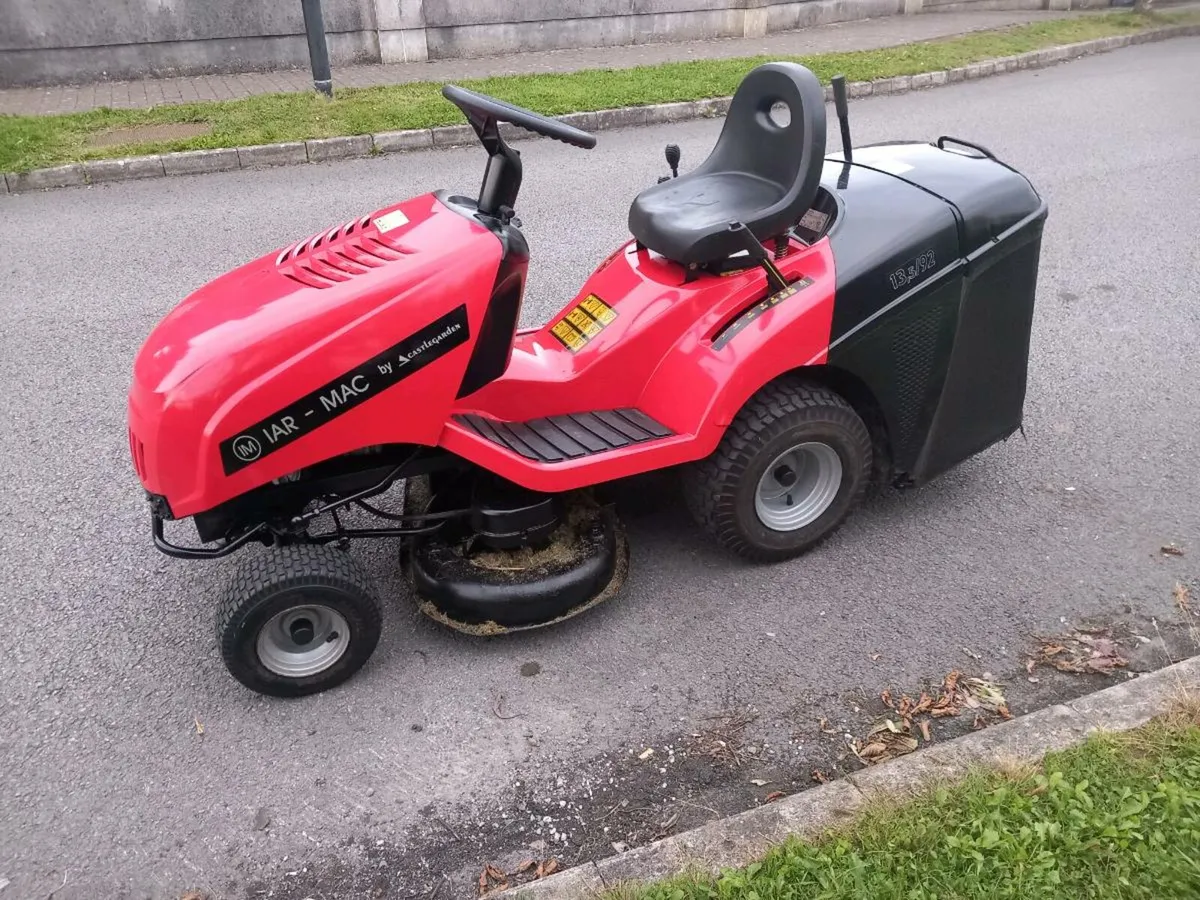 Ride on lawnmower - Image 2