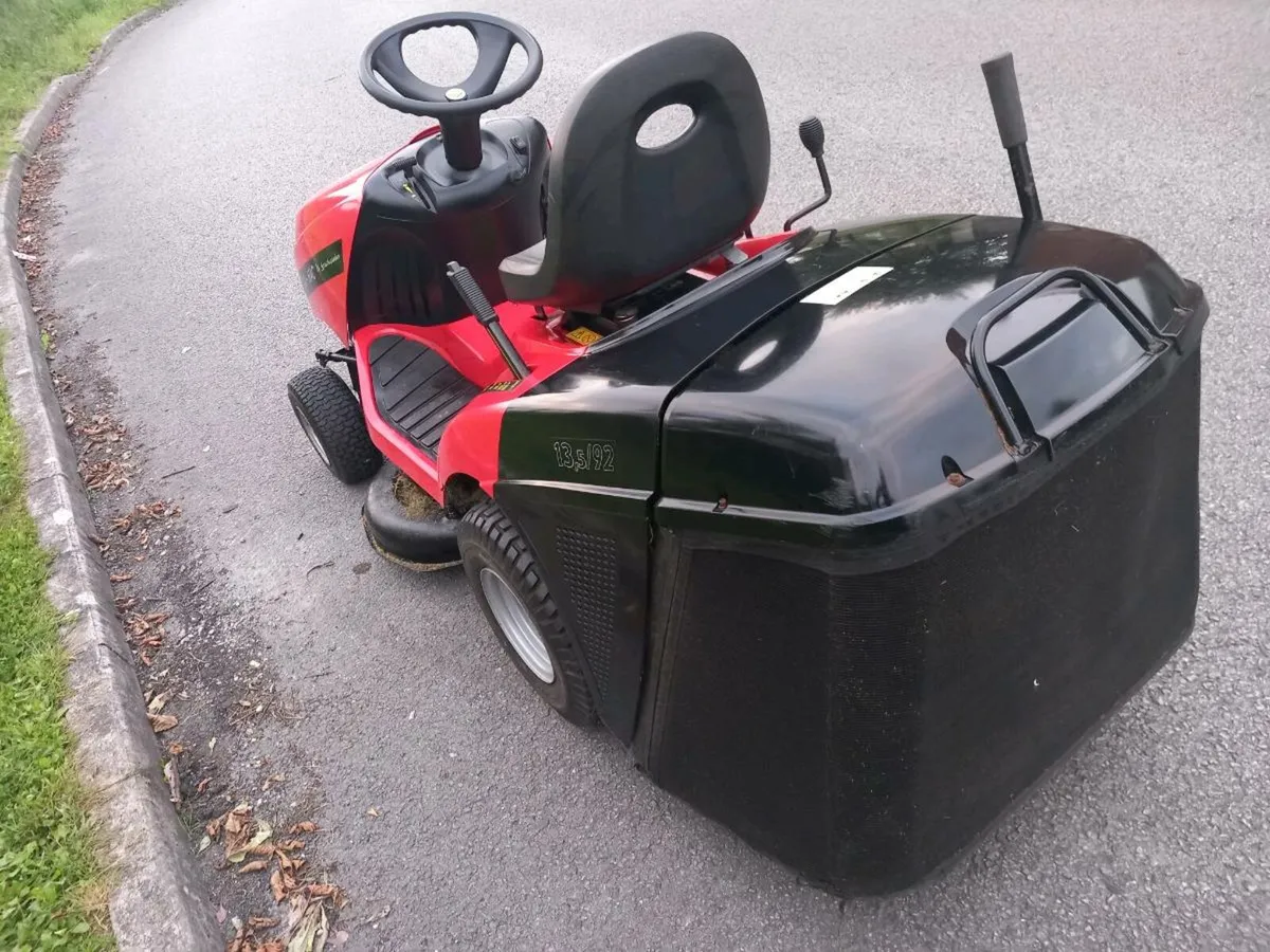 Ride on lawnmower - Image 4