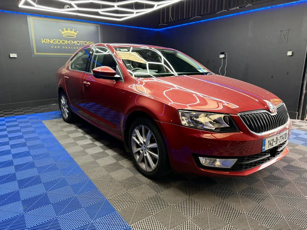 Skoda Octavia DSG 1.4 Automatic - Image 4