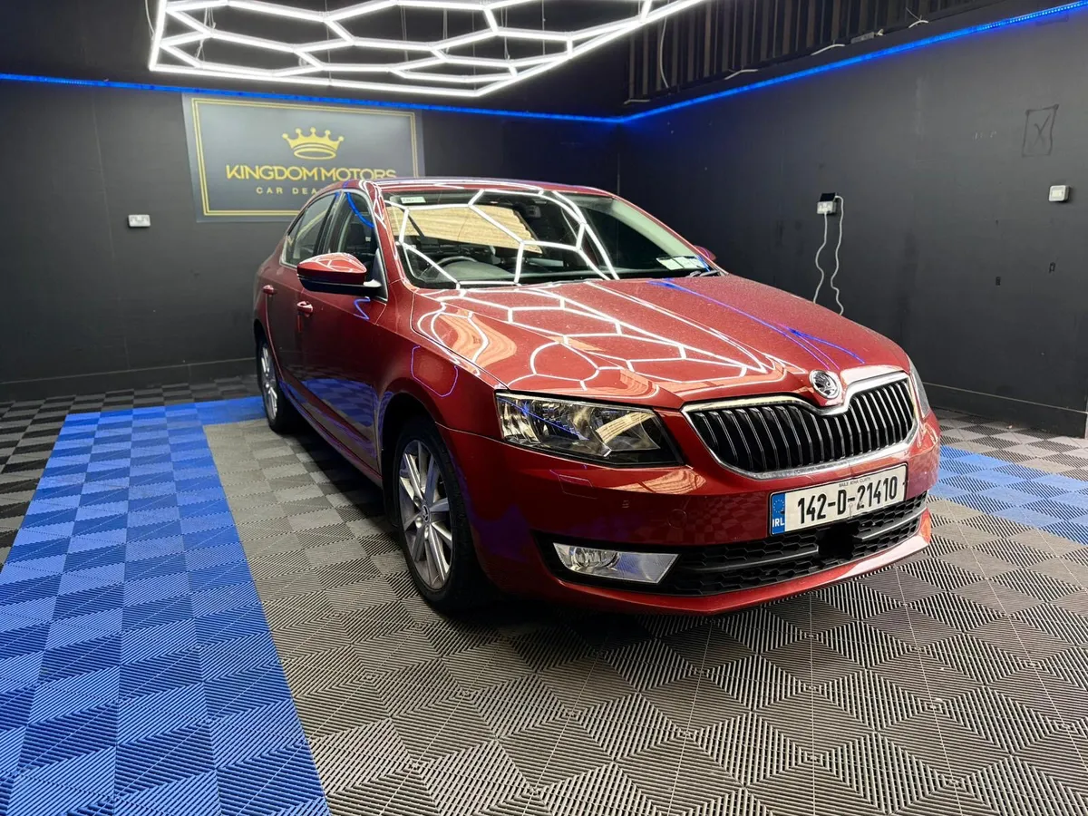 Skoda Octavia DSG 1.4 Automatic - Image 3