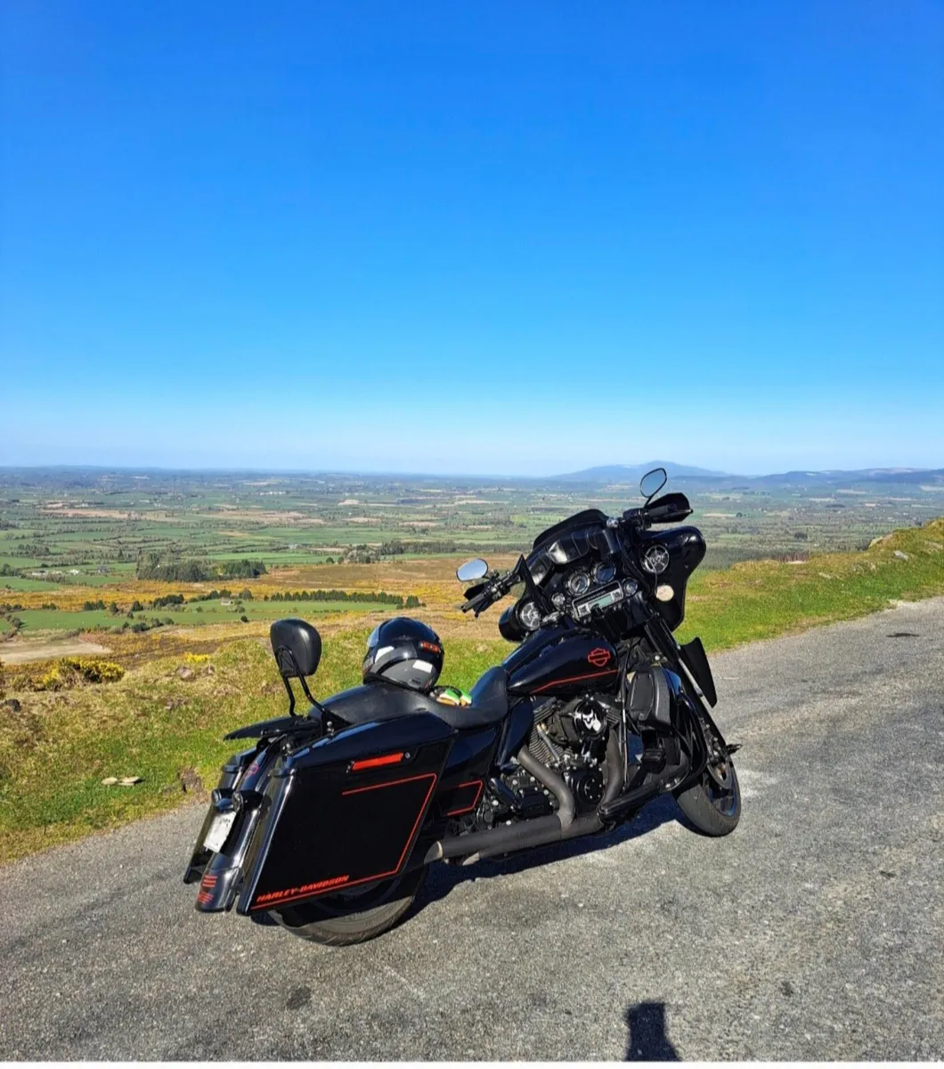 Harley-davidson street glide - Image 4