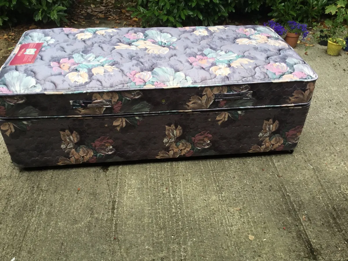 Single Bed base and mattress - Image 2
