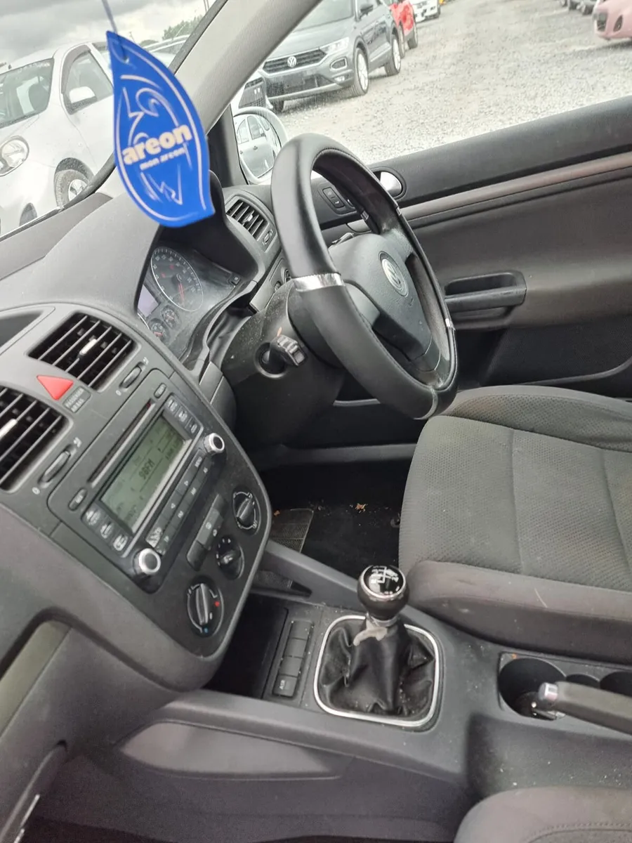 Volkswagen Golf 2006 1.4l new nct €999 No offers - Image 2
