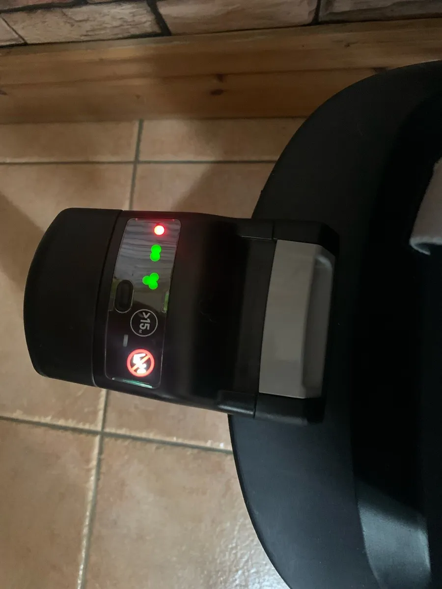 Maxi cosi Digital isofix base & chair /Gorey - Image 1