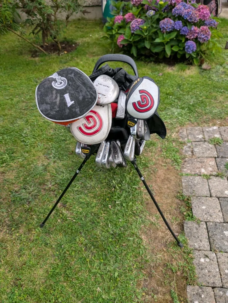 Cleveland Golf clubs & bag read add can do cheaper - Image 3
