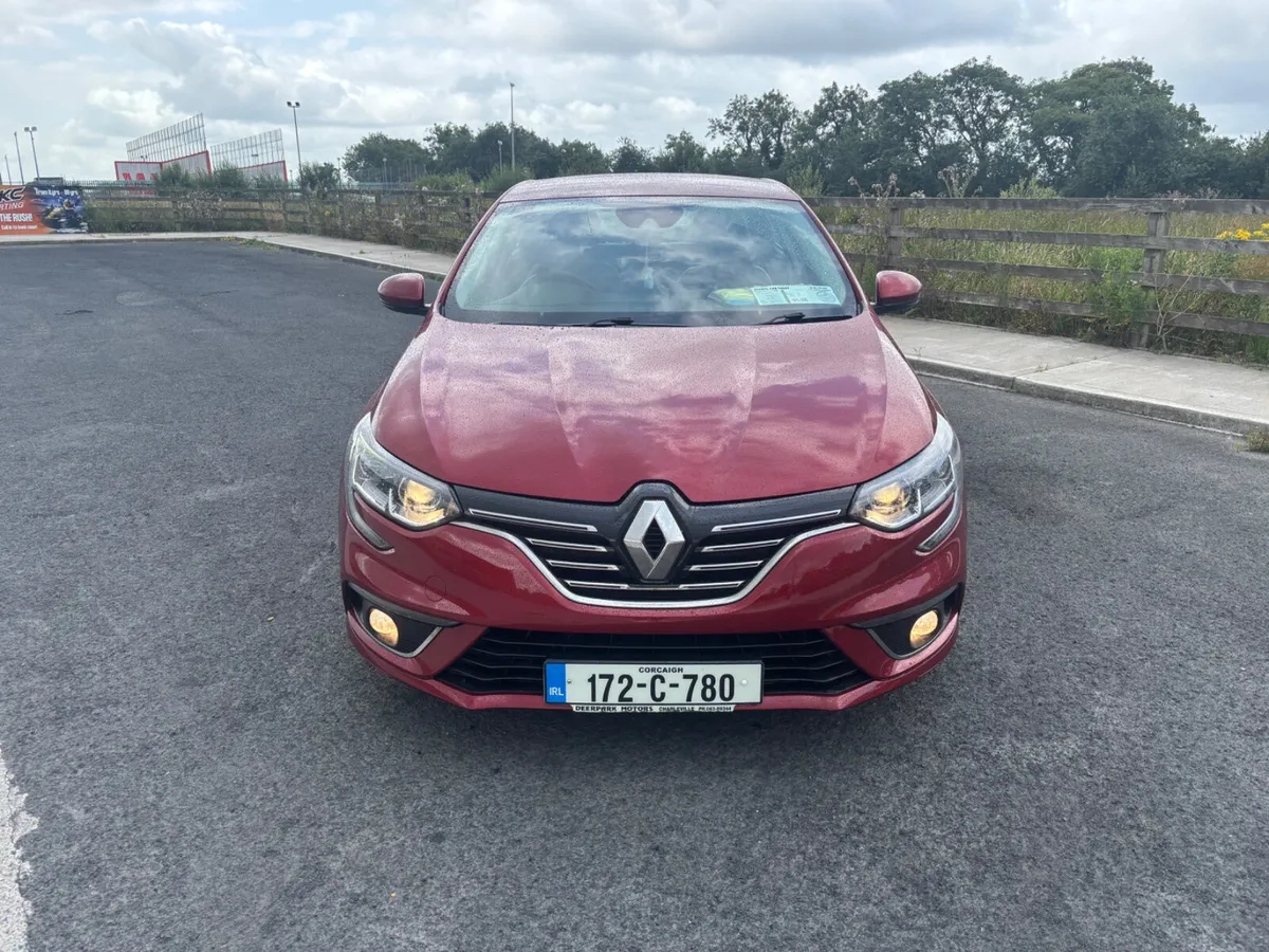 2017 Renault Megane Dynamique 1.5 DCI DIESEL - Image 2