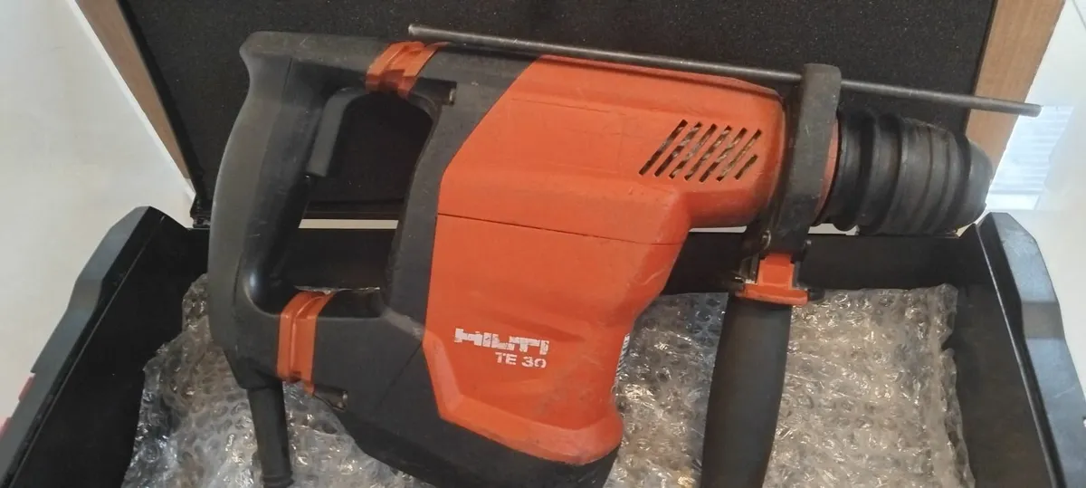 Hilti TE 30-AVR Sds+ 3 Mode 110v - Image 4