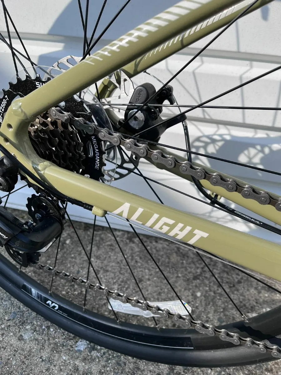 Liv Alight womens bike - Image 2
