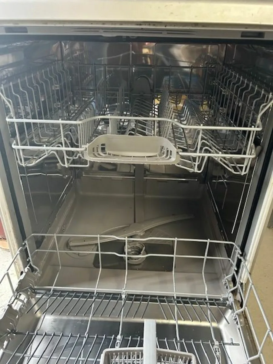 Bosch Dishwasher Series 2 - Image 3