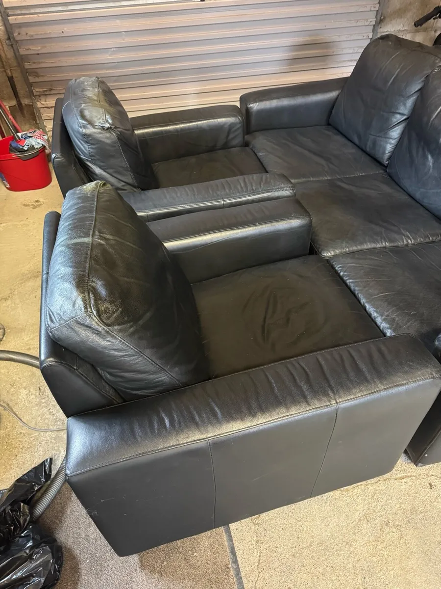 3 Piece Leather Sofa - Image 2