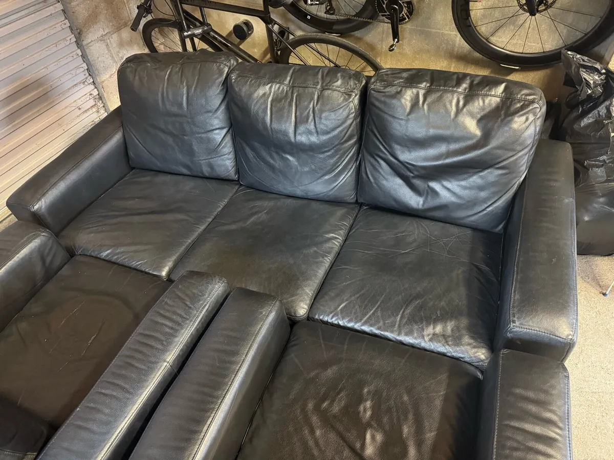 3 Piece Leather Sofa - Image 4
