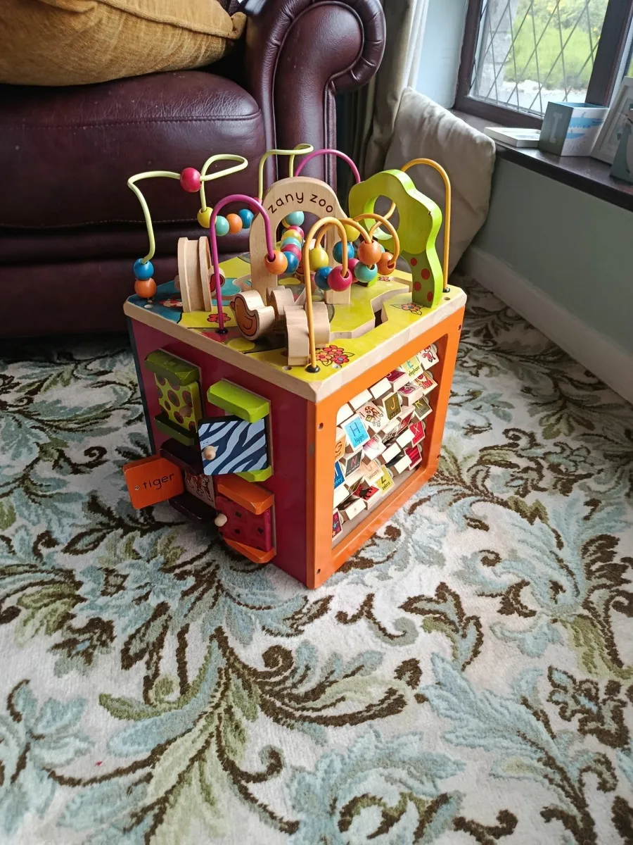 B. toys Zany Zoo Wooden Activity Cube Assortment - Image 4