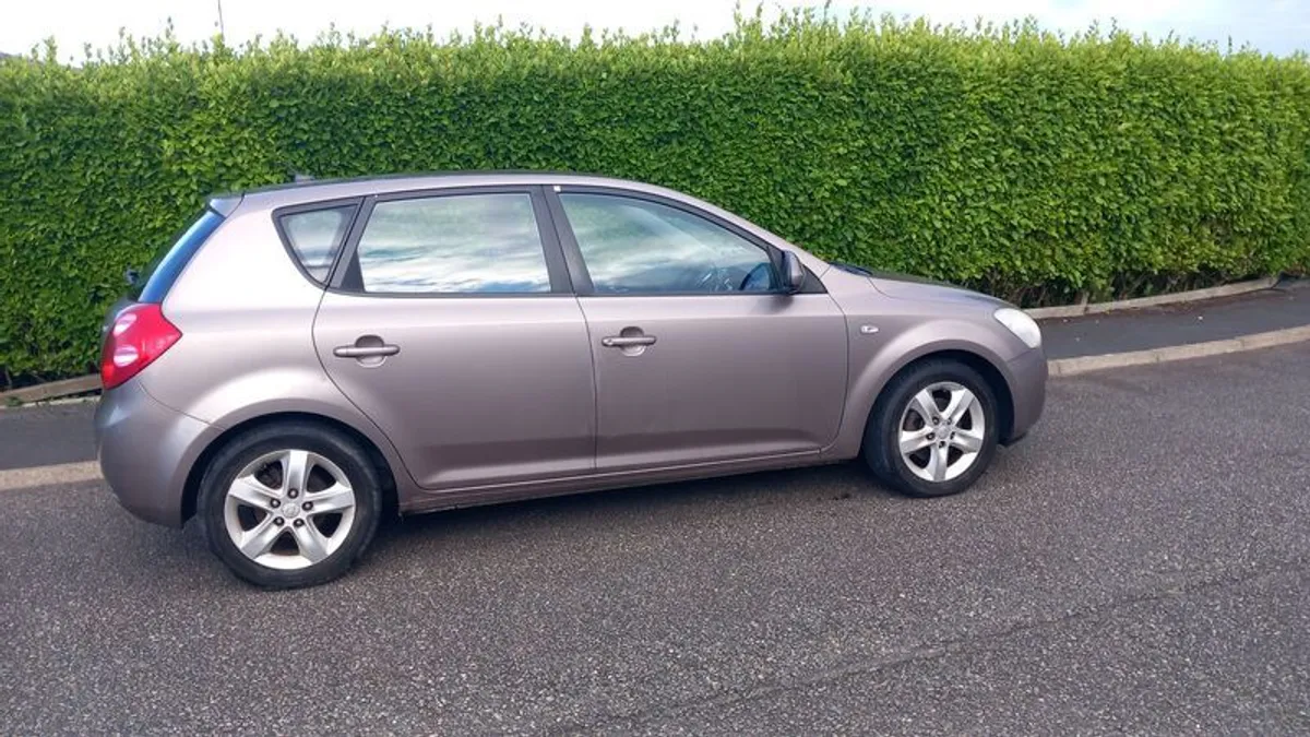 2007  Kia Ceed - Image 2