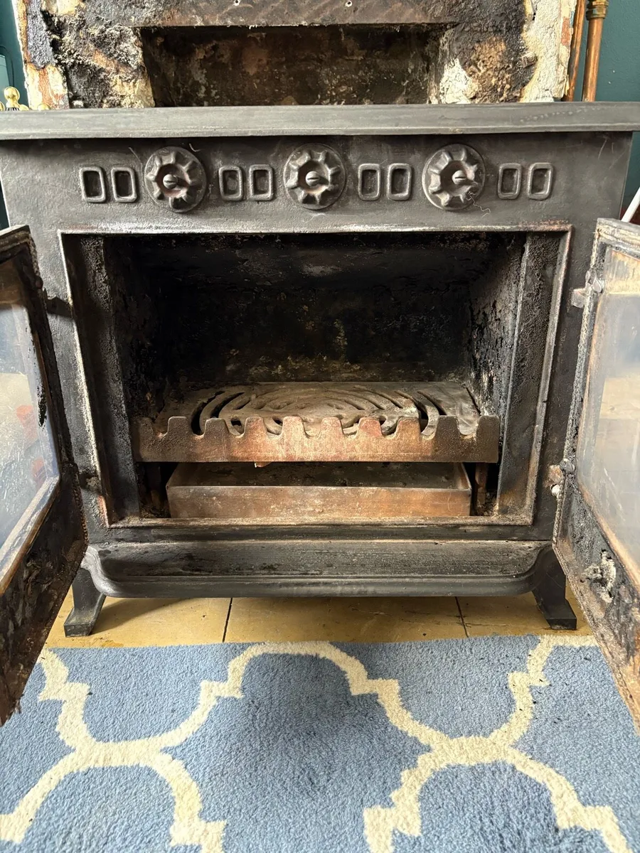 Stove - Image 2