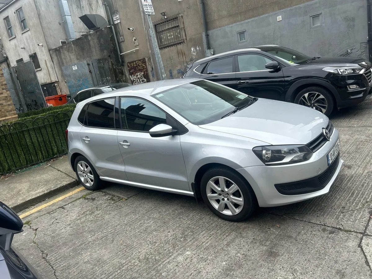 Car - Image 2