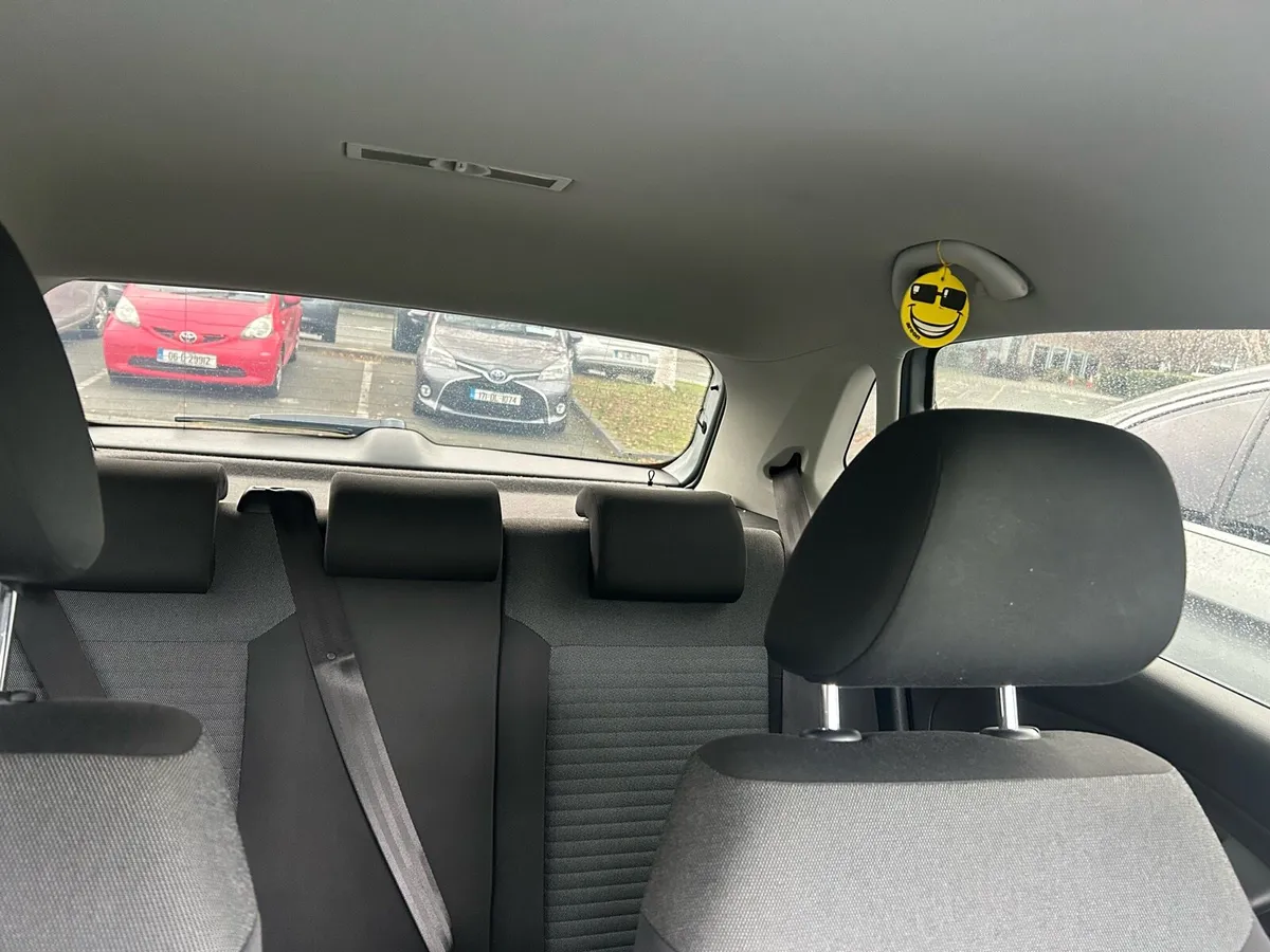 Car - Image 4