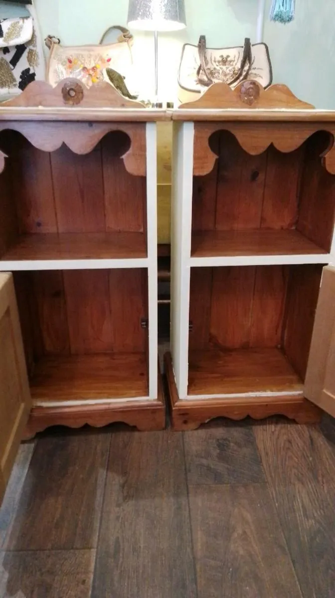 2 Bedside table - Image 4