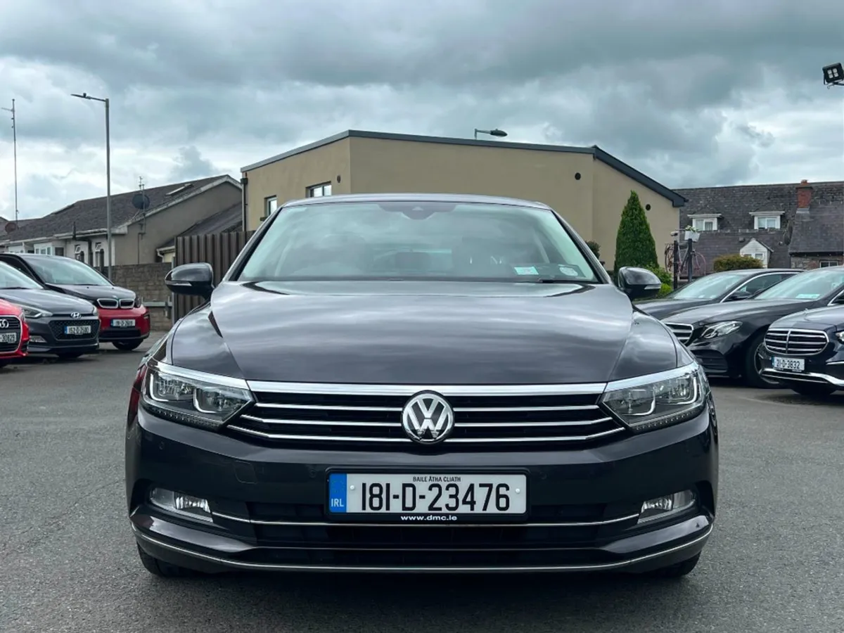 Volkswagen Passat Highline 1.6tdi 120HP  low Kms - Image 2