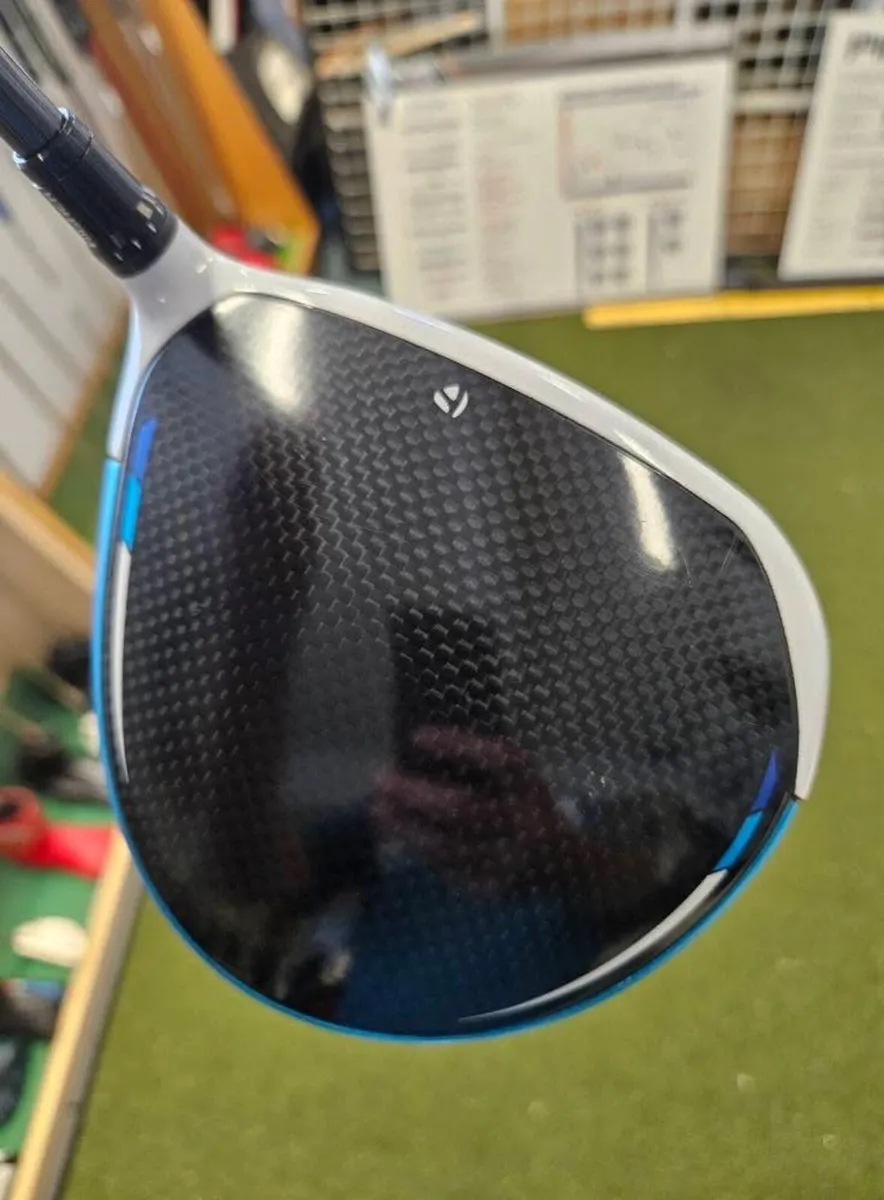 Taylormade Sim2 Max Driver - Image 3