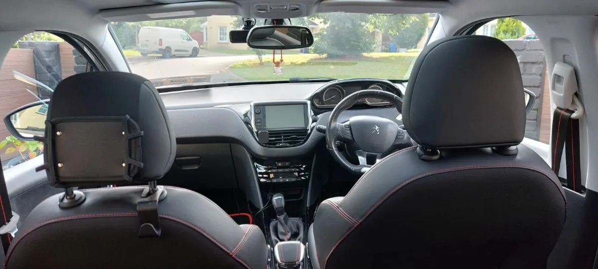 Peugeot GT LINE/High Spec/Panoramic Roof - Image 2