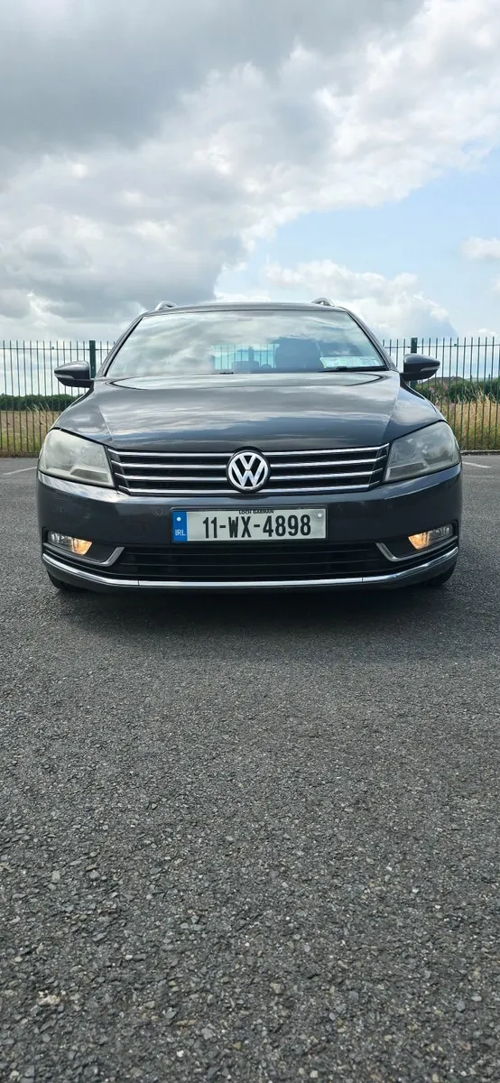 Volkswagen Passat 2.0 TDI Sport 2011 - Image 2