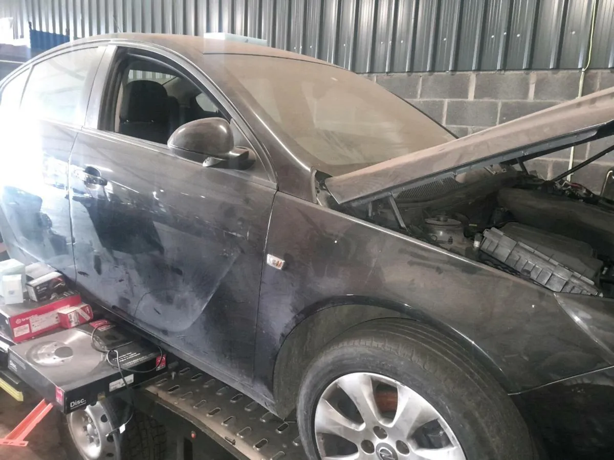 Opel insignia breaking - Image 2