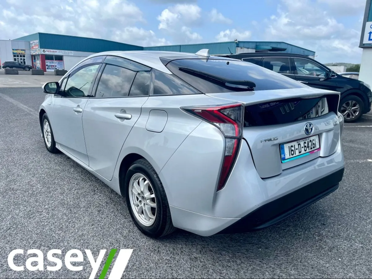 Toyota Prius Zvw50 5DR Auto Daa-zvw50 - Image 2