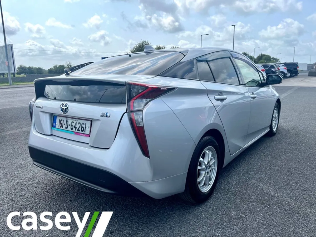 Toyota Prius Zvw50 5DR Auto Daa-zvw50 - Image 4
