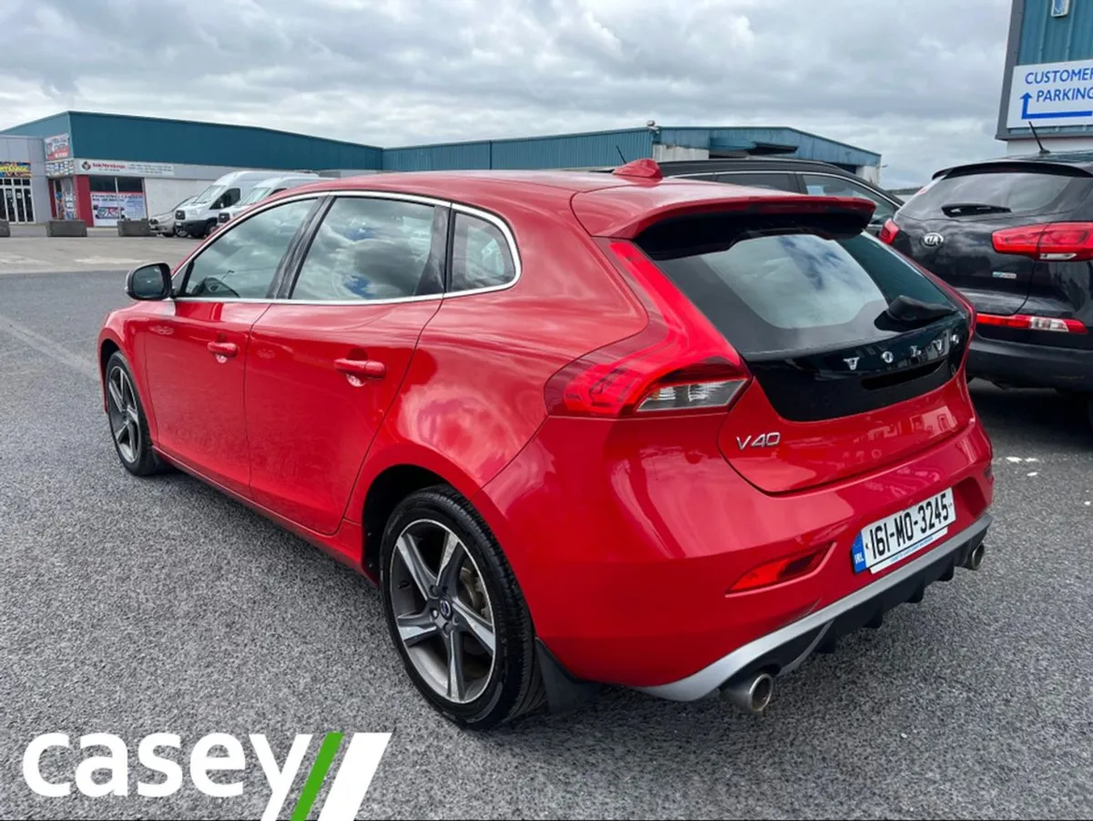 Volvo V40 2.0 D3 R-design Luxury NAV 15 150BHP 5D - Image 2