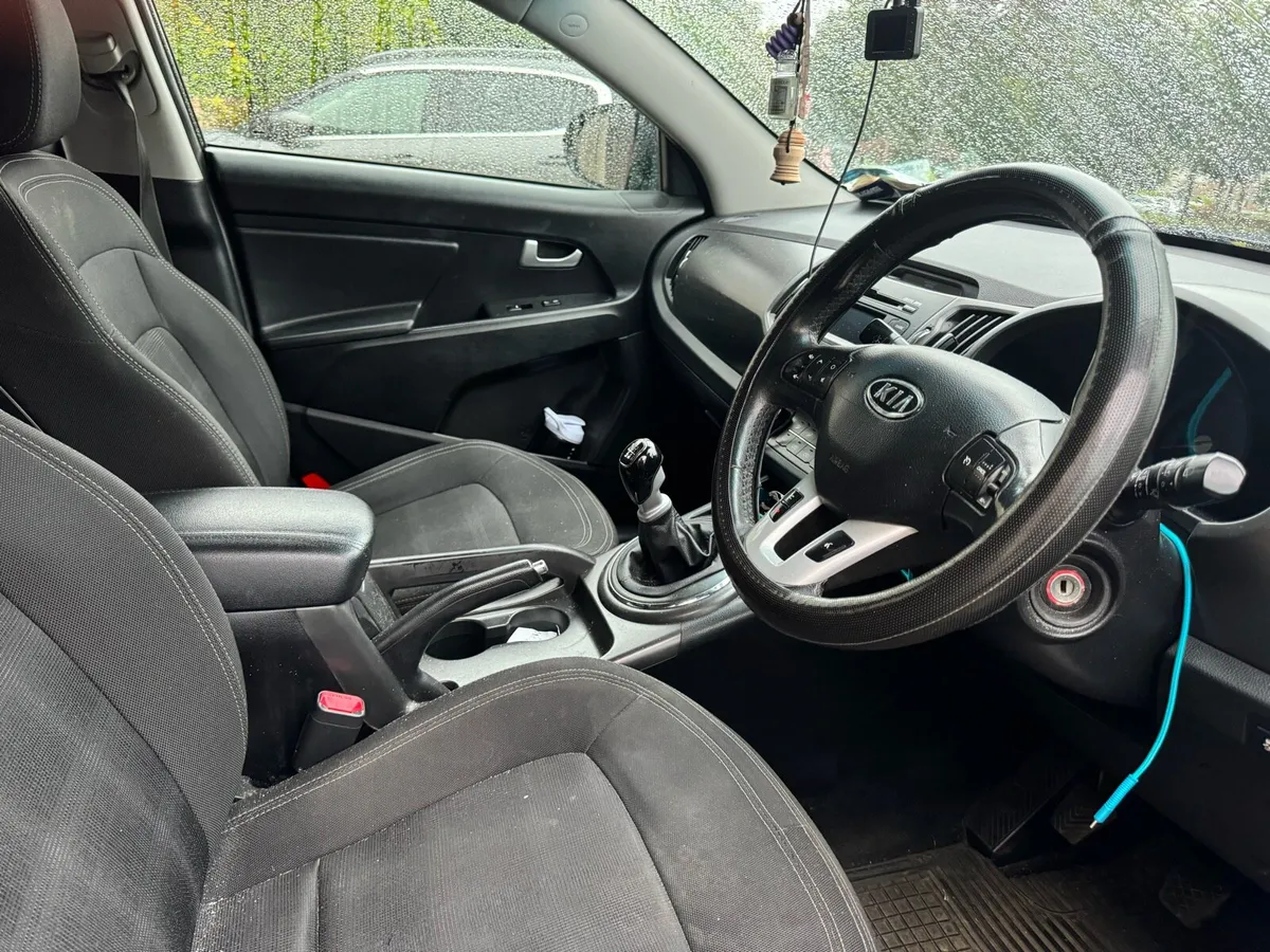 Kia sportage. 1,7 CRDI 1 2 WD5DR 2011 - Image 1