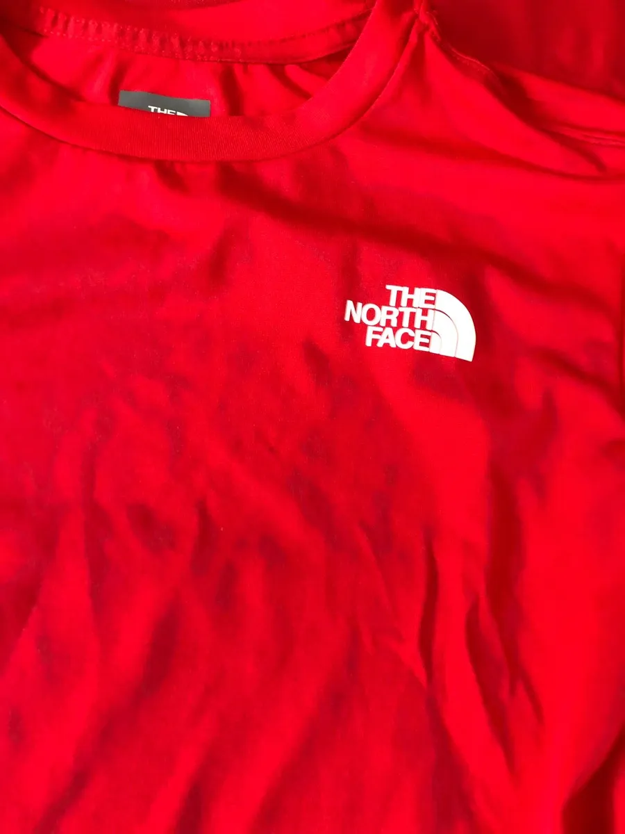 Boys northface teeshirt size M €10 - Image 2