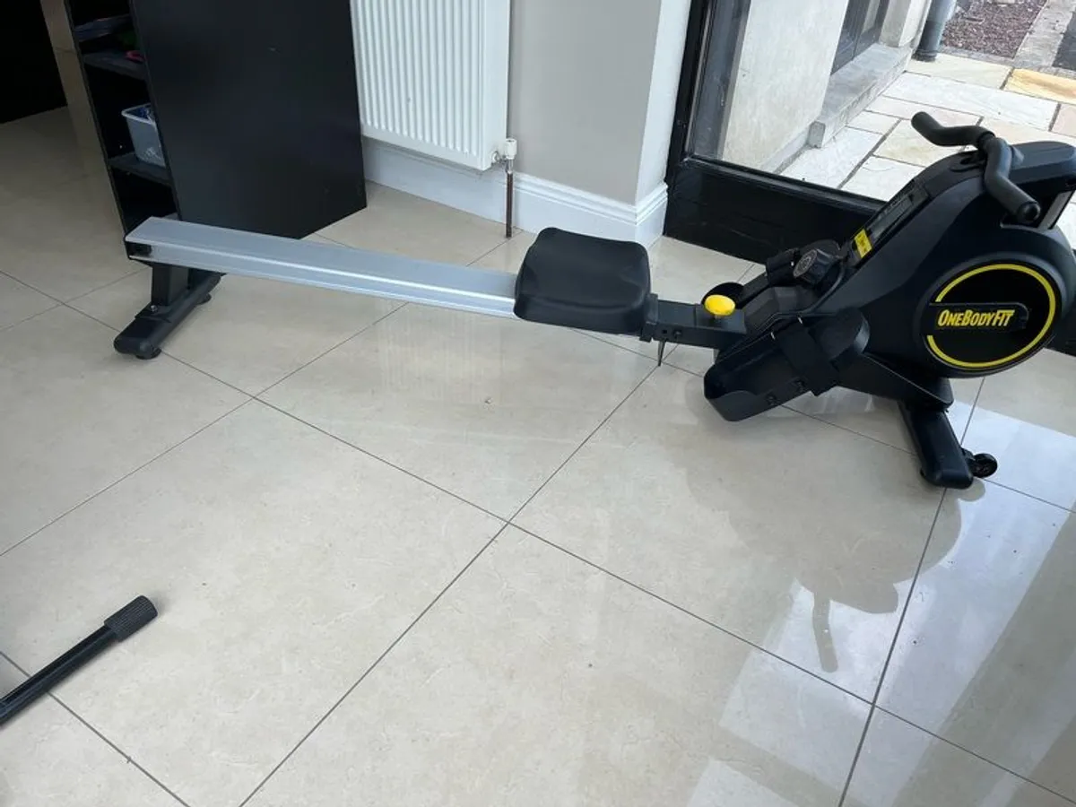Rowing Machine for Sale - Image 1