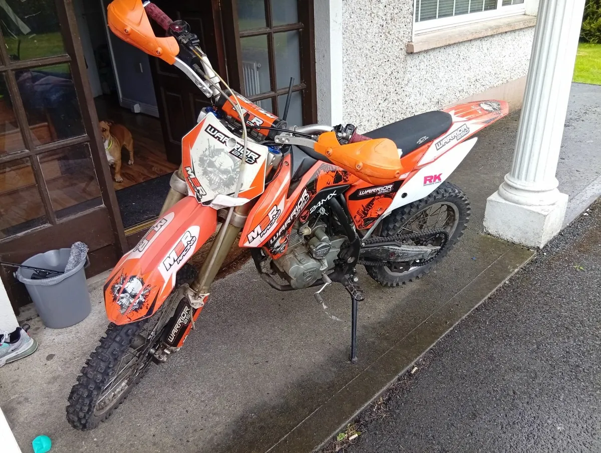 Motorcycle - Image 2