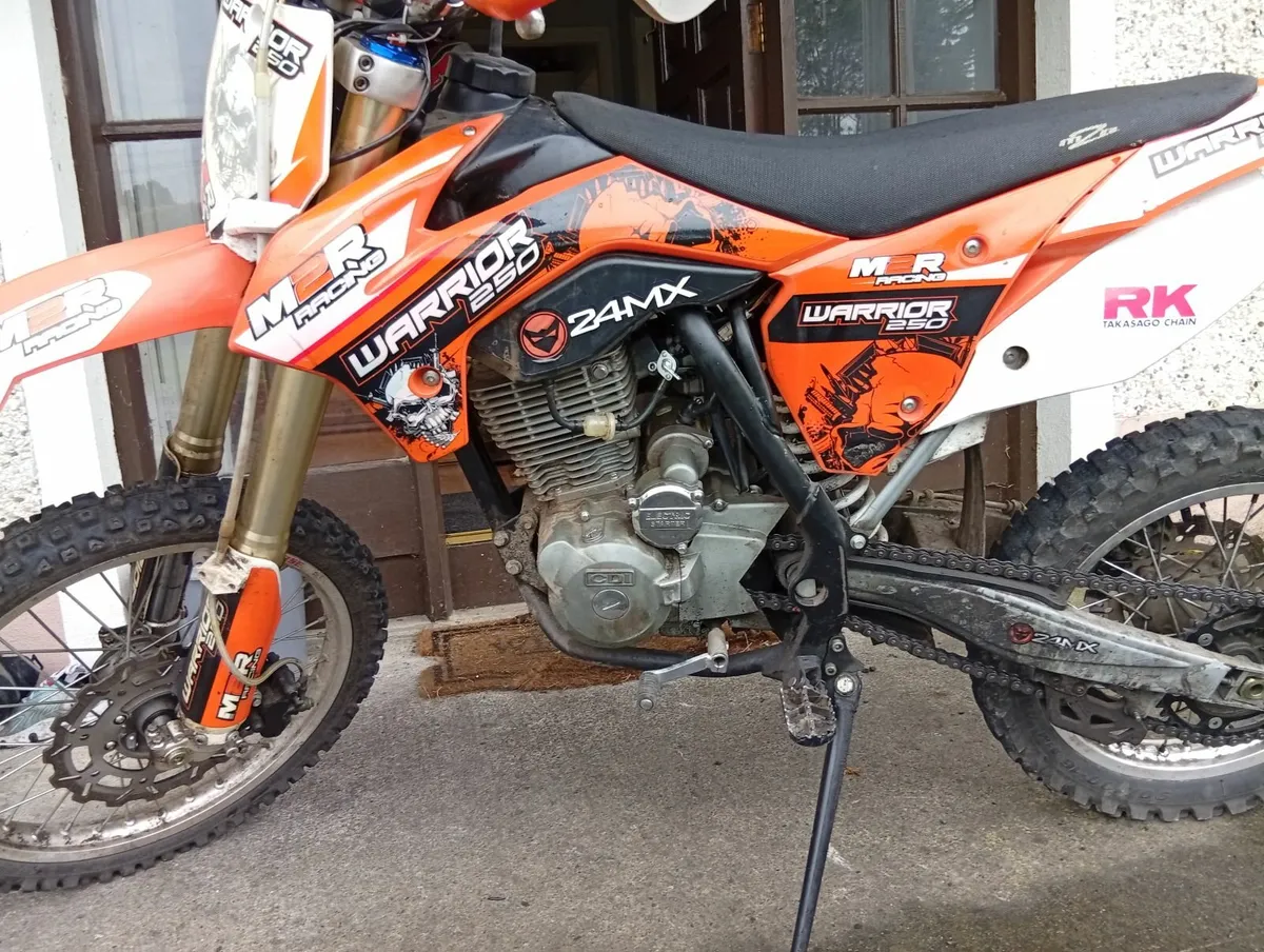 Motorcycle - Image 3