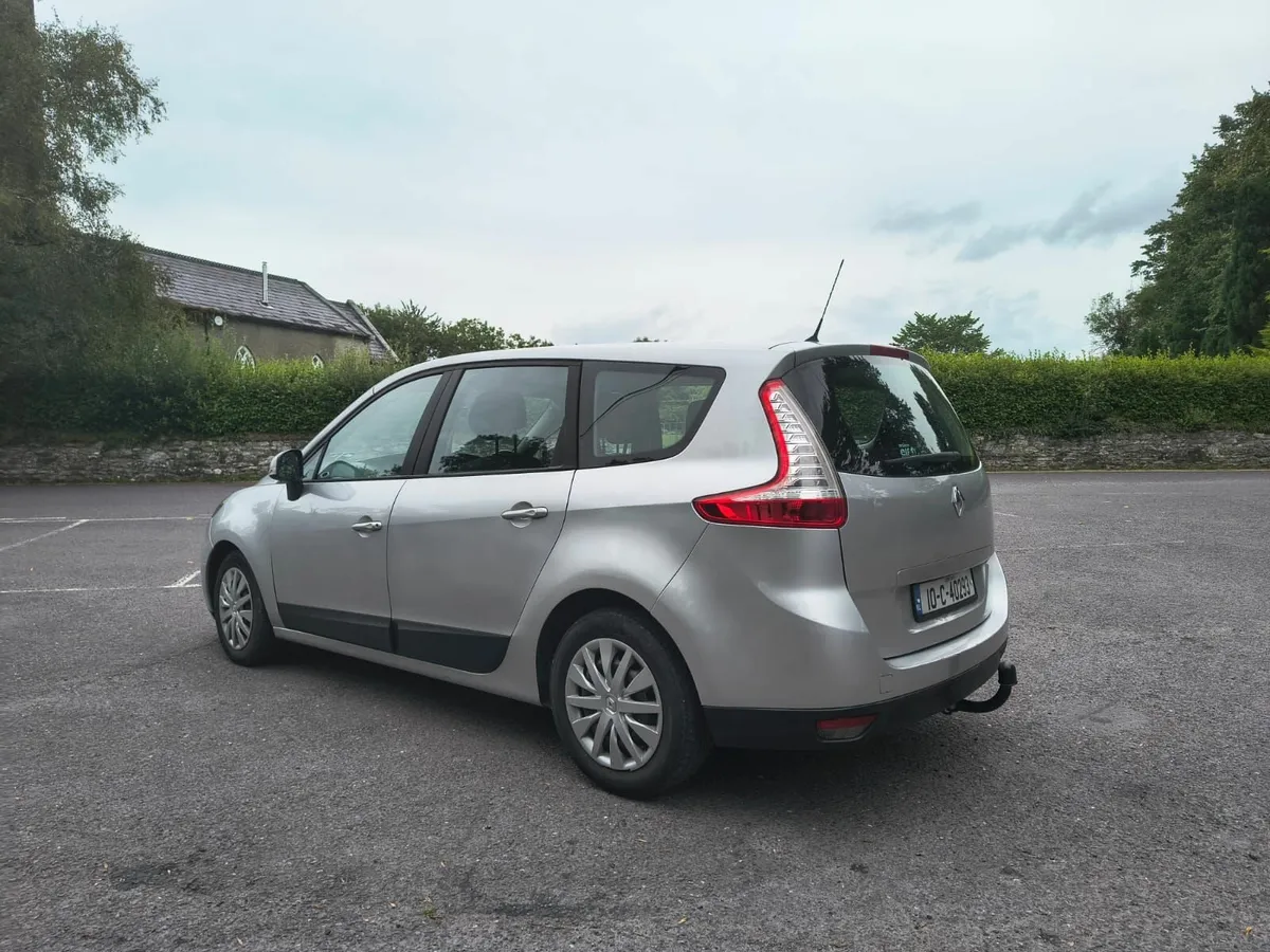 Good Renault Grand Scenic 2010 - Image 2