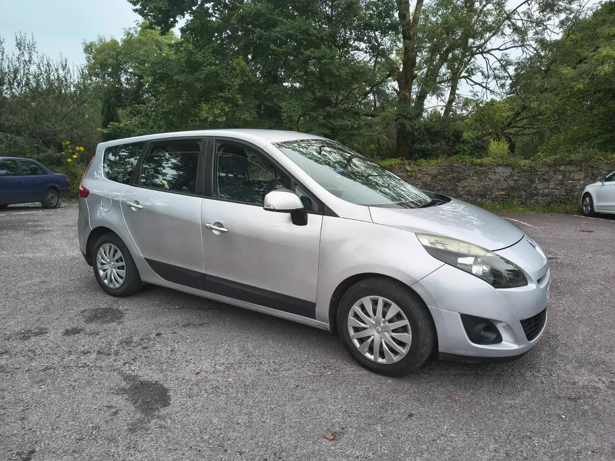 Good Renault Grand Scenic 2010 - Image 3