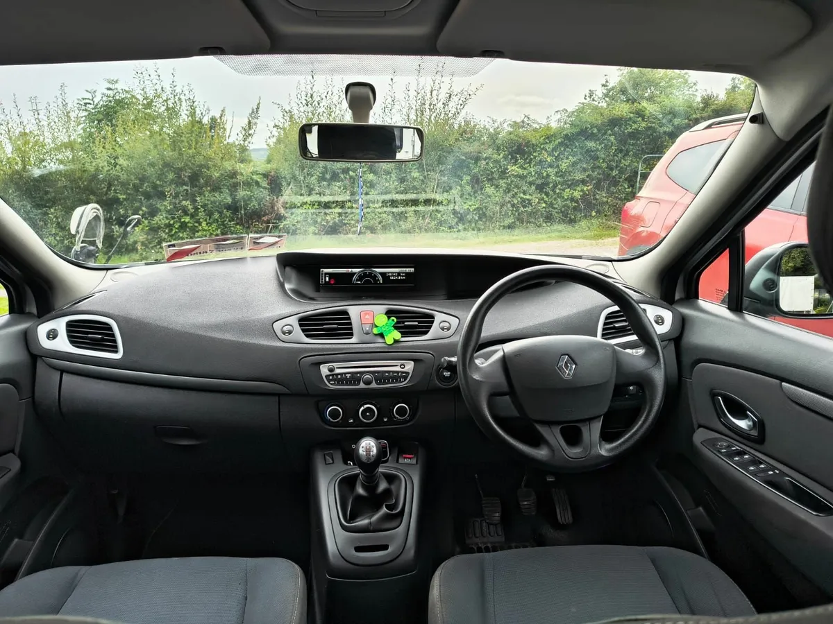 Good Renault Grand Scenic 2010 - Image 4