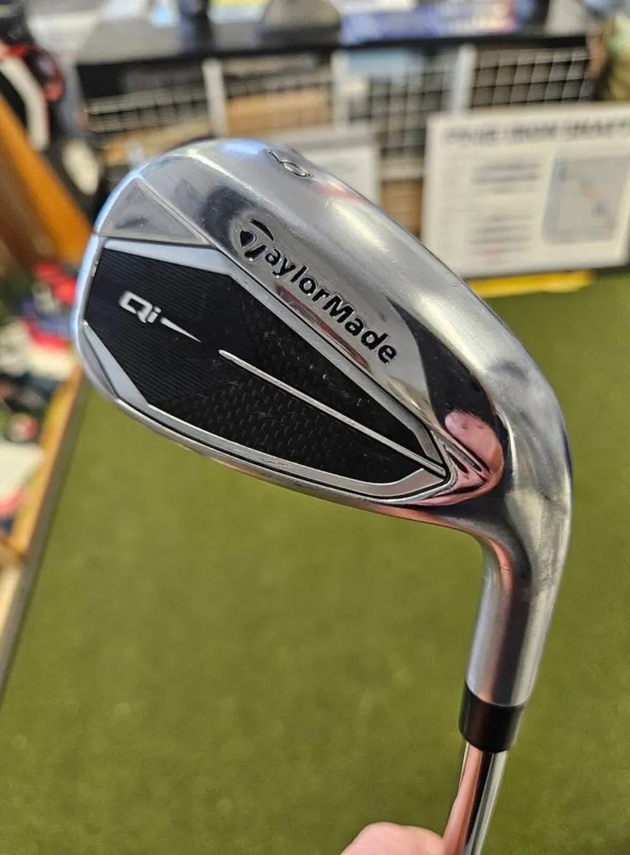 Taylormade Qi Irons - Image 3