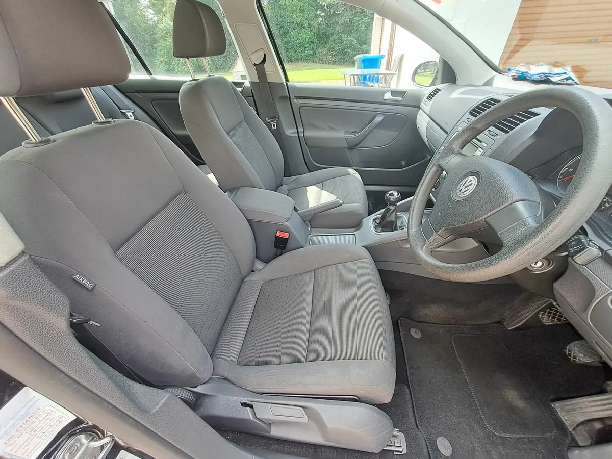Volkswagen Golf 2007-  1.4 Petrol - Image 4