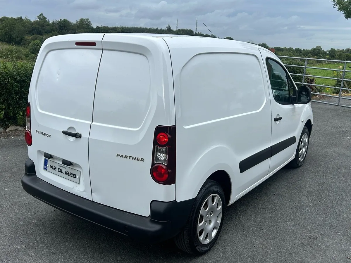 2014 Puegeot Partner 3 Seater - Image 4