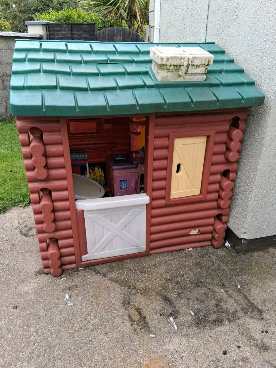 Toy house - Image 1