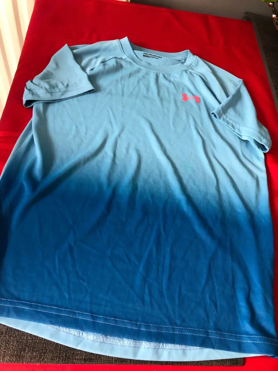 Boys under armour teeshirt size M €10 - Image 2